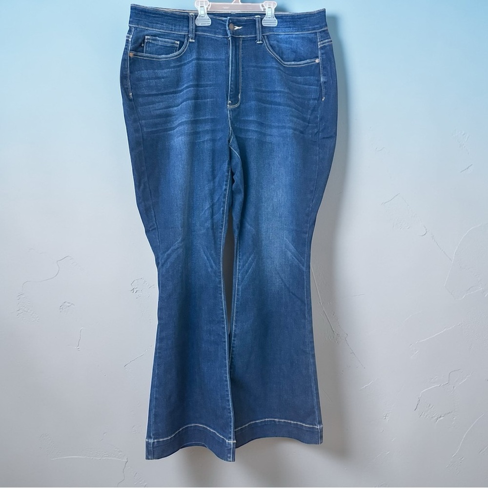 Judy Blue Flare Leg Jeans - NWOT!